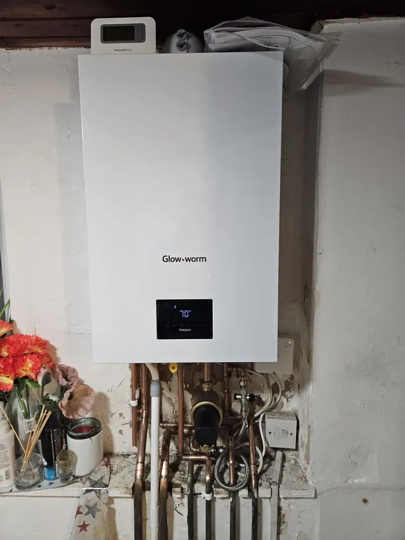 New Glow-worm combi boiler installed with copper pipework